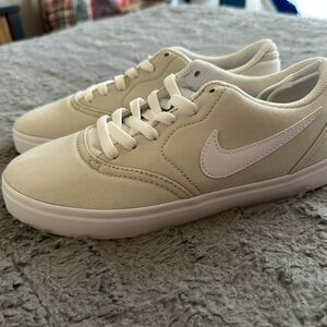Nike Low-Top Sneakers in White with White Swoosh